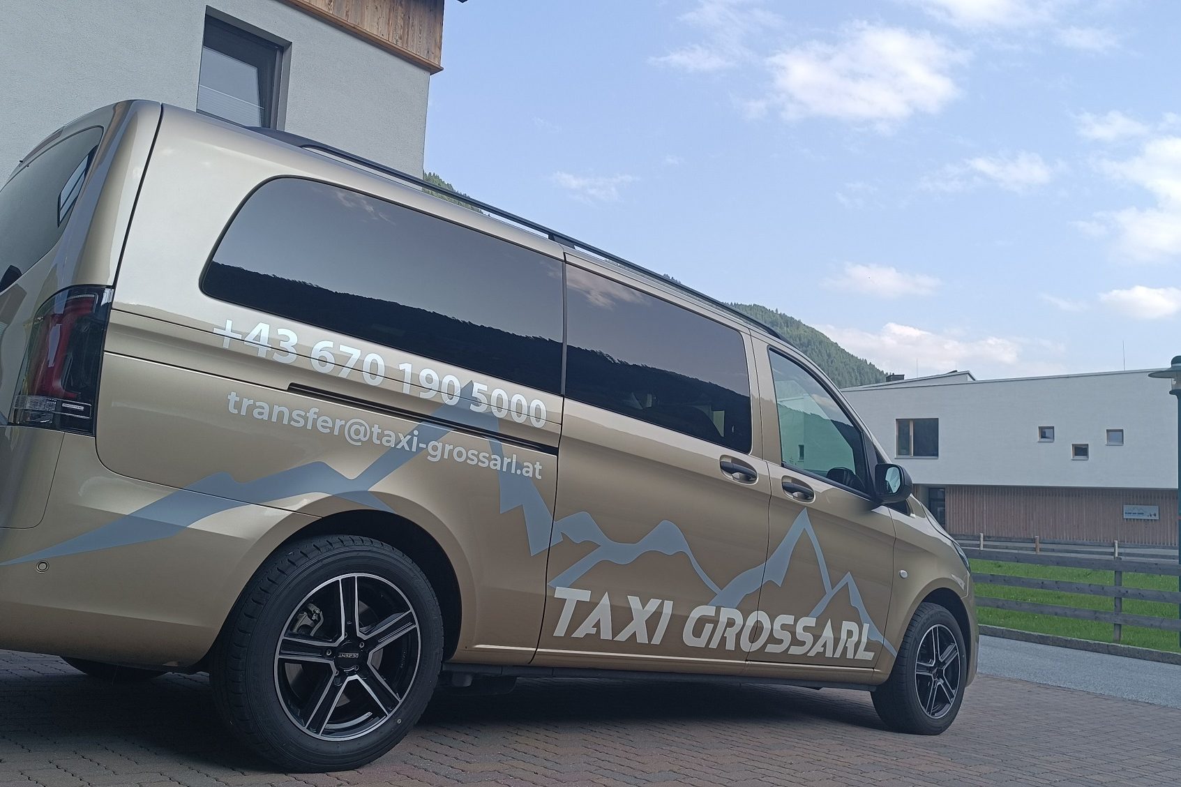 Taxiunternehmen Hüttschlag und Großarltal, Ihr Partner in Sachen Personen und Güterbeförderung Taxi Großarl